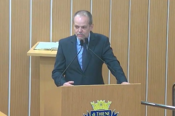 Presidente da Câmara toma posse como prefeito em São Caetano do Sul