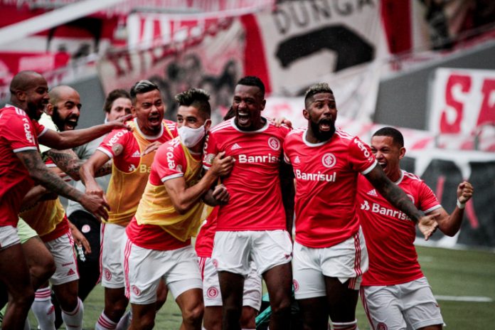 Internacional tem 74% de chance de título; risco do Botafogo cair é de quase 100%