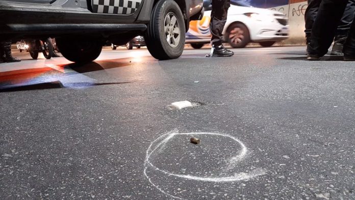 Adolescente é executado a tiros embaixo de viaduto em Natal