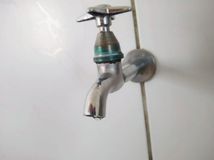 Quatro cidades do RN têm abastecimento de água reduzido por vazamento em adutora