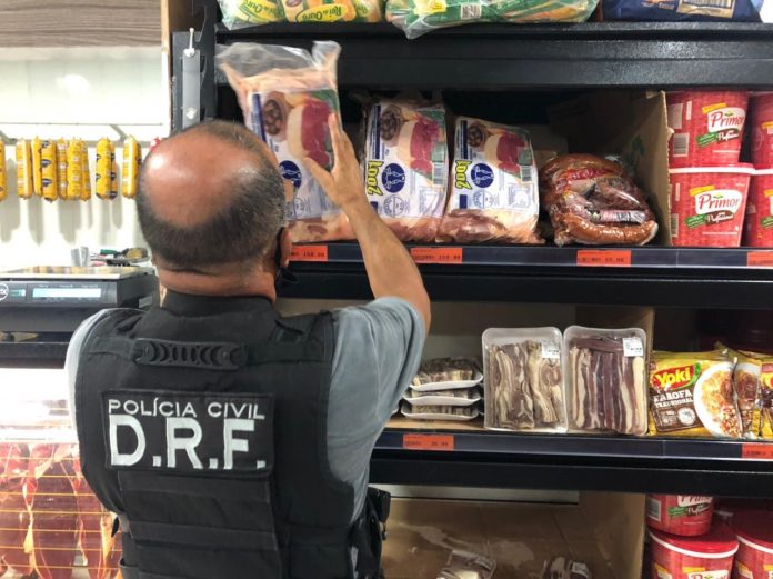 Quase duas toneladas de carne são apreendidas e homem é investigado por fraude, na PB