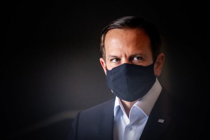 ‘Manaus é resultado da política caótica da saúde pública do governo federal’, diz Doria