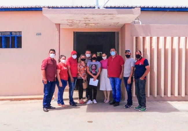 Felipe Guerra: Dep. Federal é recebida pelo Prefeito Salomão Gomes e membros do PT e fazem visita ao Hospital da cidade.