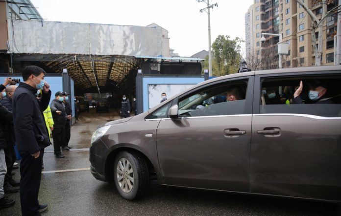 ONG acusa OMS de manter ‘cumplicidade institucional’ com a China