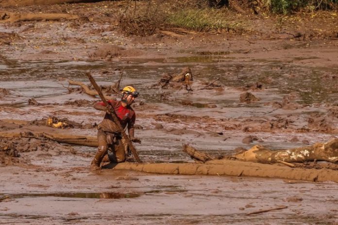 Atingidos de Brumadinho pedem suspensão do acordo entre Vale e o governo de MG