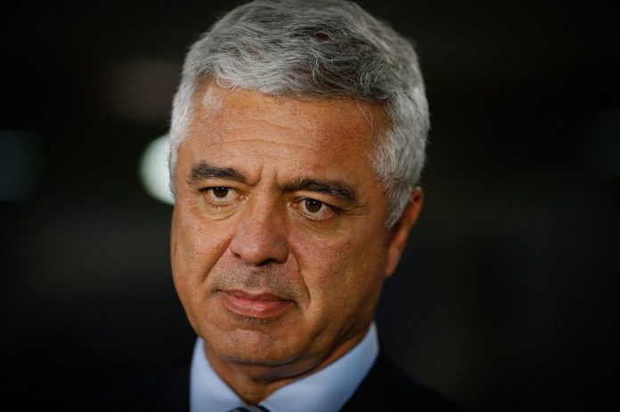 ‘Quer auxílio emergencial e a cidade tá fechada? Vai cobrar do prefeito’, diz Bolsonaro