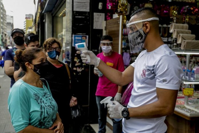 Justiça obtém liminar contra atos que flexibilizavam isolamento social em cidades paulistas