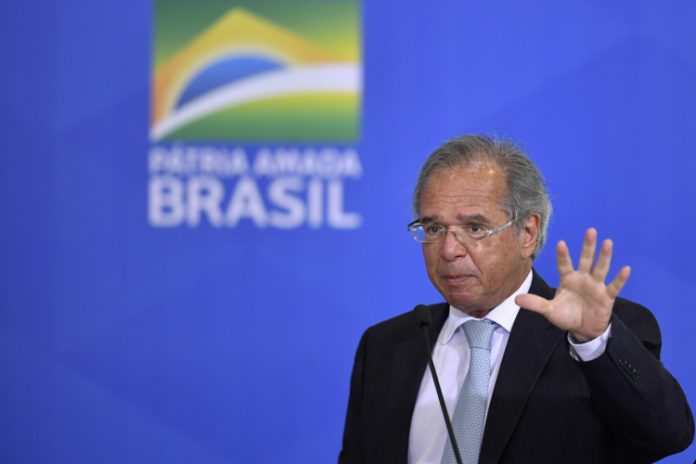 Guedes cancela em cima da hora fala em evento sobre ingresso do Brasil à OCDE