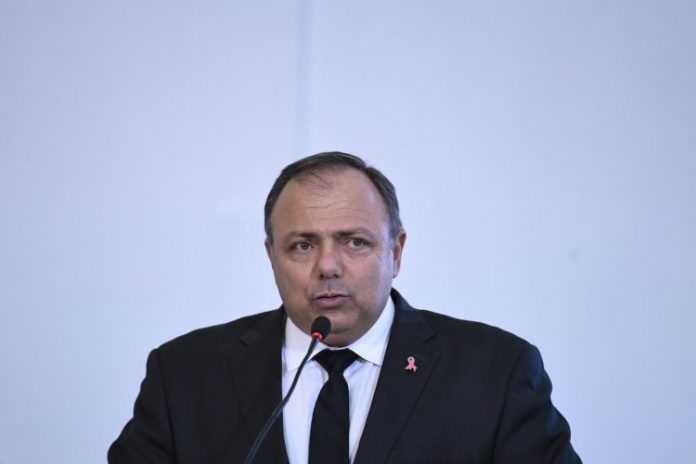 Sob pressão, Pazuello discute vacinação nesta quarta-feira com governadores