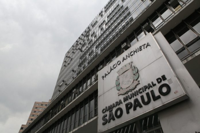 PSOL pede segurança de covereadora alvo de ataques em São Paulo