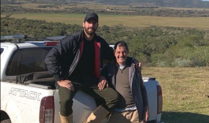 Pai dos goleiros Alisson e Muriel morre afogado em lago no Rio Grande do Sul