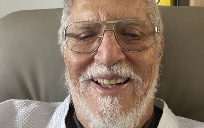 Carlos Alberto de Nóbrega é internado em SP e aguarda resultado de teste da Covid-19