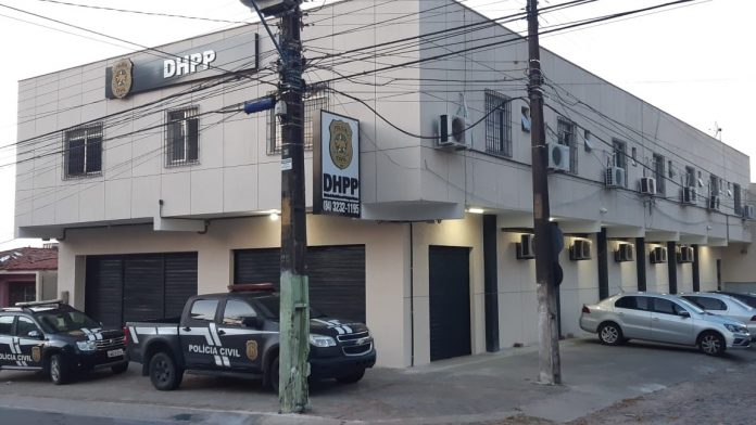 Homem tenta fugir de assassino, mas é atingido por tiros nas costas na Zona Oeste de Natal