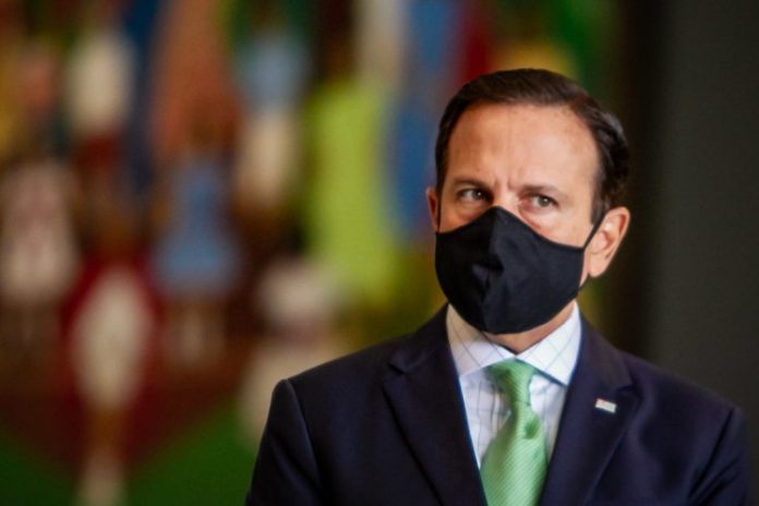 Deputado diz que Doria foi infeliz ao defender expulsão de Aécio Neves