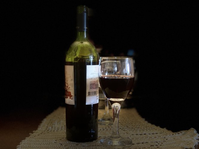 Os ótimos vinhos encorpados produzidos na região de Châteauneuf-du-Pape