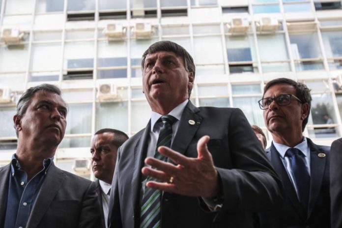 Bolsonaro diz que há ‘muita coisa errada’ na Petrobras e que ‘novo presidente vai dar uma arrumada’
