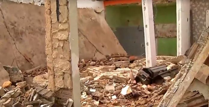 Laje de imóvel desaba e três pessoas ficam feridas na Zona Sul de Natal