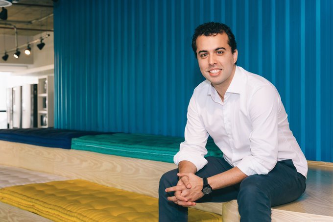 CEO da Neon conta trajetória que o levou a criar primeira conta digital do Brasil aos 24 anos