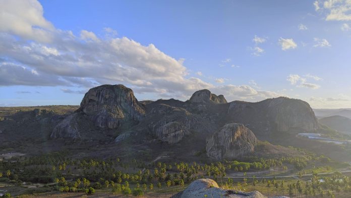 Pandemia muda perfil do turismo na Paraíba, e número de visitantes cai no verão