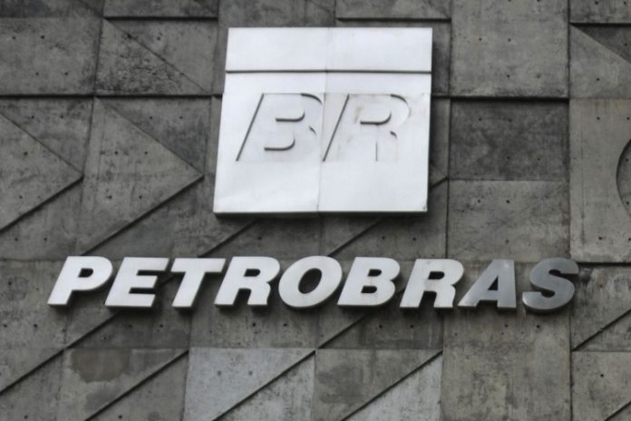 Constantino: Privatização é caminho para salvar Petrobras da politicagem