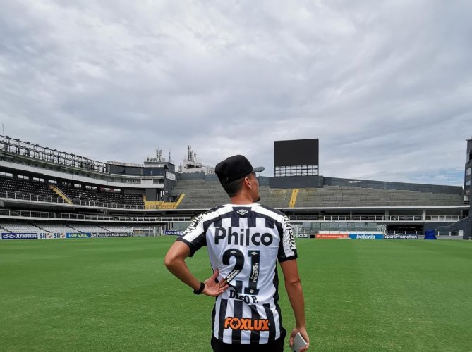 Pituca se emociona em despedida do Santos: ‘Não é um adeus, é um até logo’