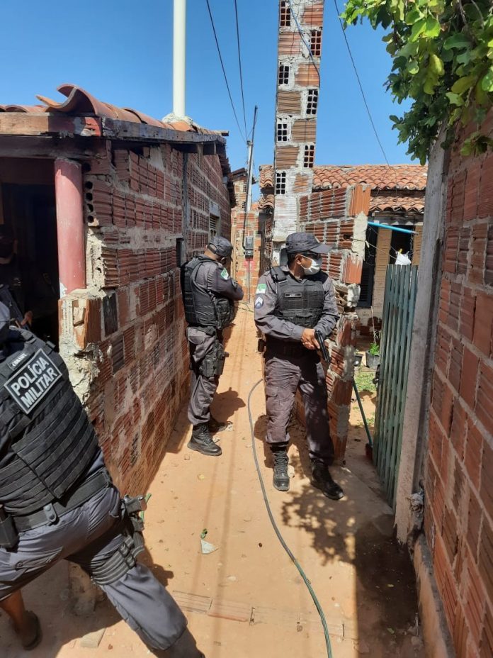 Operação policial prende 158 suspeitos de homicídios, assaltos e tráfico de drogas no RN