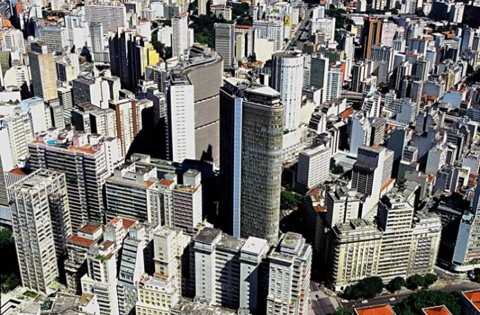Mercado imobiliário registra crescimento de 52% na venda de imóveis usados