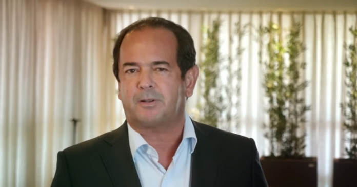 Roberto Pires diz que Brasil só será competitivo quando simplificar seu sistema tributário