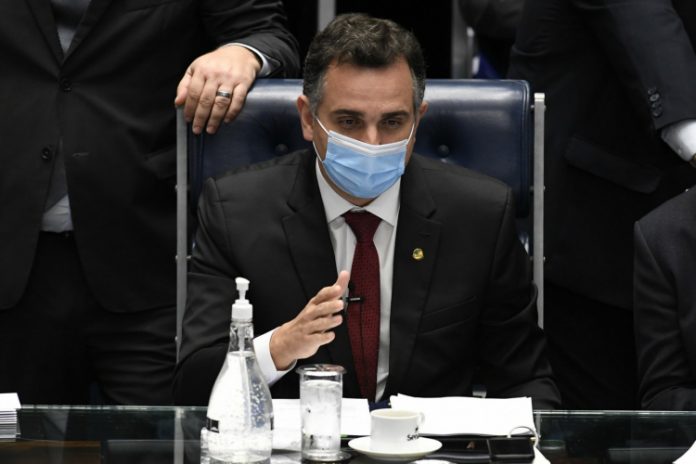 Pacheco comenta detenção de Daniel Silveira e diz que prisão antes de julgamento deve ser ‘grave exceção’