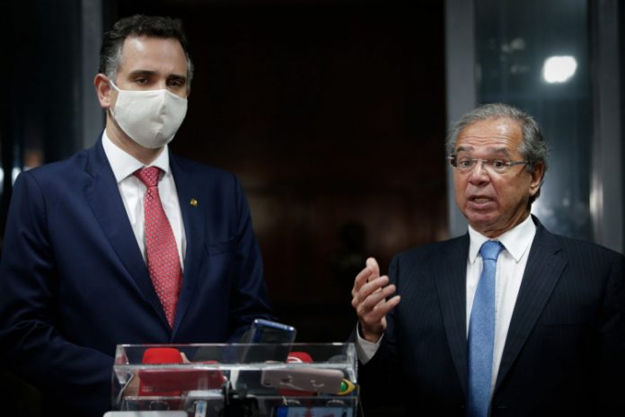 Pacheco, Lira e Guedes alinham discurso por reformas e retorno do auxílio emergencial