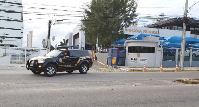 Operação da PF investiga supostas fraudes em licitações, corrupção e desvios de recursos públicos em município do RN
