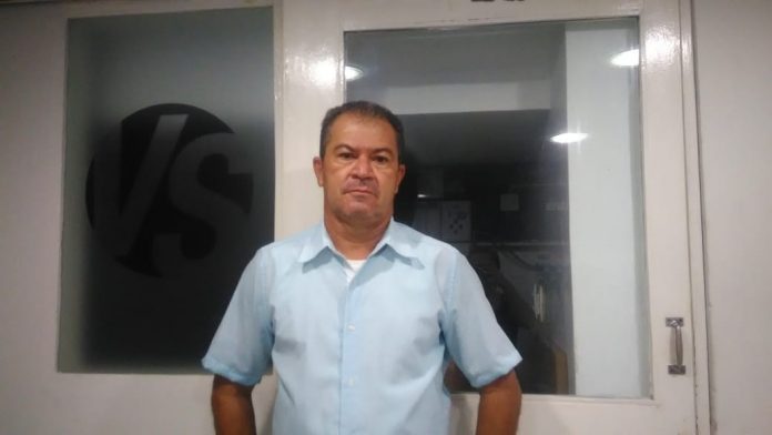 Desempregado que caminhou mais de 25 km para entregar currículos em Natal viraliza na internet e consegue entrevistas: ‘só quero um trabalho’