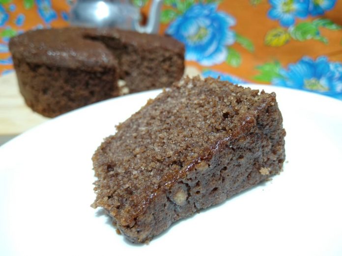 Aprenda a fazer um bolo de arroz da terra no liquidificador