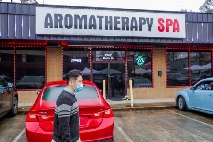 Ataques a três casas de massagem geram temor entre comunidade asiática dos EUA