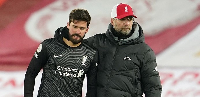 Klopp escreve carta emocionante para Alisson após goleiro perder o pai; confira
