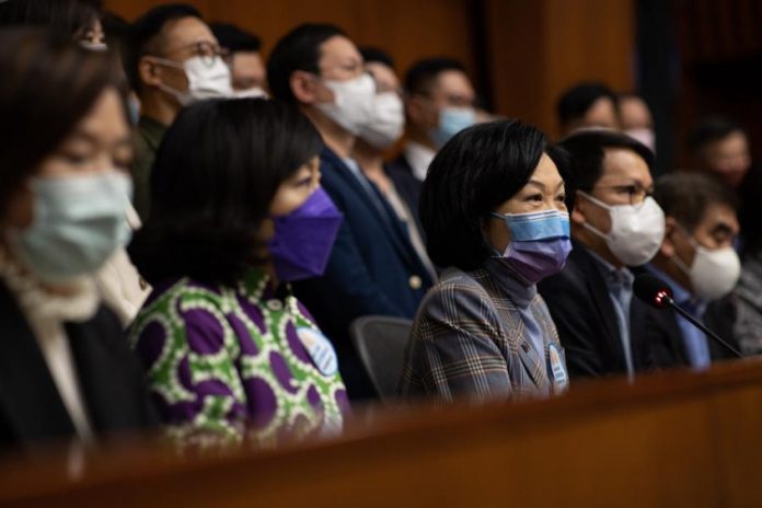 China aprova lei que impede vitória da oposição em Hong Kong