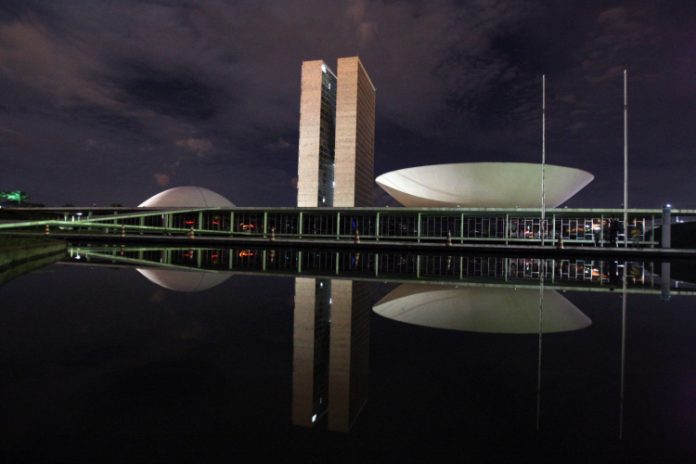 Após alterações no texto, Senado vota PEC emergencial nesta quarta