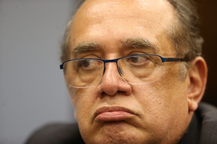 Constantino: Medo de criticar STF enquanto país ataca fortemente Bolsonaro mostra de onde vem perigo