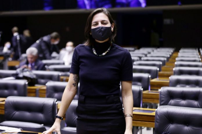 Após denúncia da deputada Natália Bonavides, PGR inicia investigação contra ministro da Saúde por provável fraude