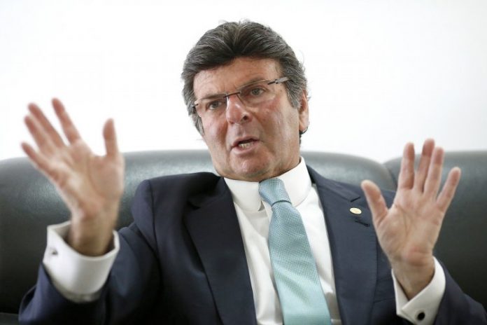 Artistas e advogados pedem que Fux paute julgamento de Moro