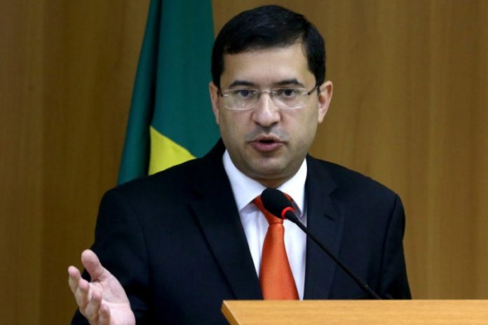Advogado-Geral da União, José Levi anuncia saída do governo Bolsonaro