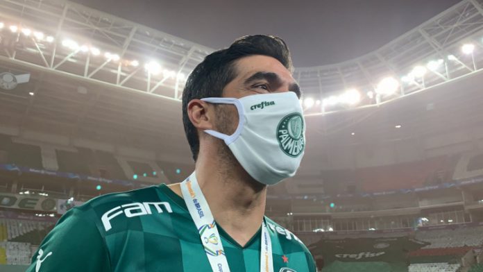 Abel Ferreira revela ‘segredo’ para o Palmeiras se manter no topo após tríplice coroa