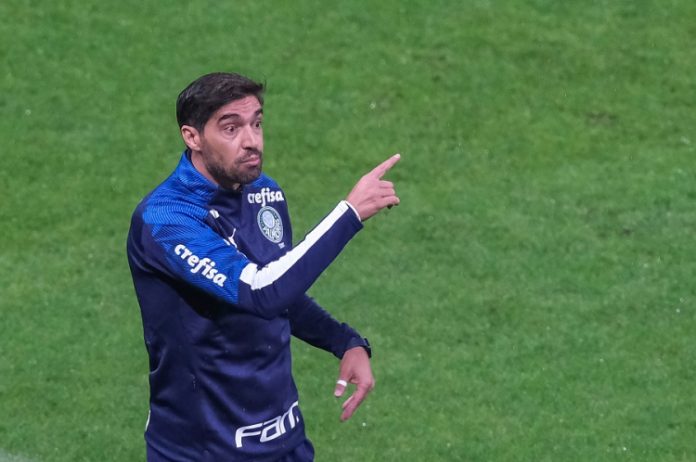 Abel Ferreira exalta momento de Luiz Adriano e comenta interesse do Grêmio