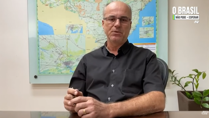 Alexandre Schmidt defende reformas para impulsionar o crescimento do Brasil