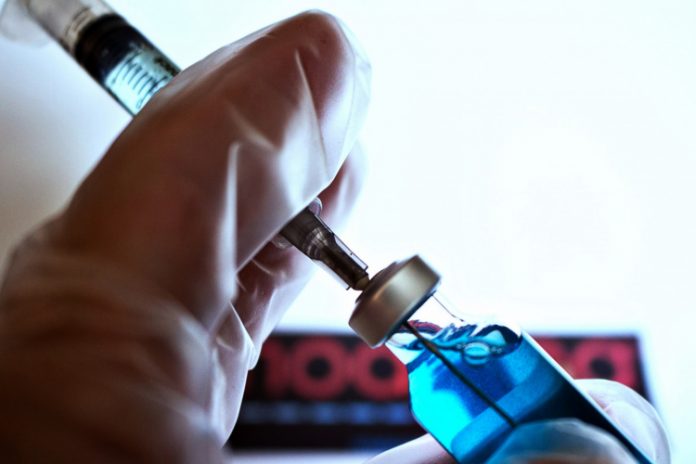 Moderna assegura eficácia de vacina contra variantes da Covid-19: ‘Sugiro que o governo nos acione’