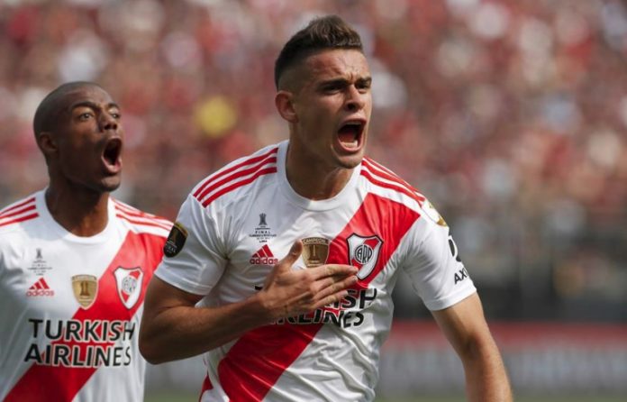 Depois do Palmeiras, Grêmio também desiste da contratação de Rafael Santos Borré