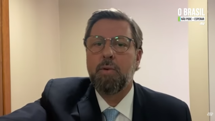 Carlos Sampaio diz que reformas vão trazer mais segurança jurídica para os investidores