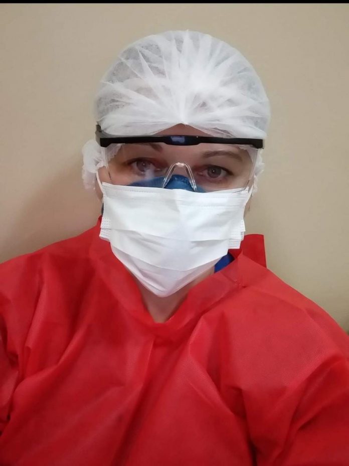 Técnica de enfermagem se recupera da Covid-19 e volta a cuidar de pacientes na PB; ‘tudo vai melhorar’