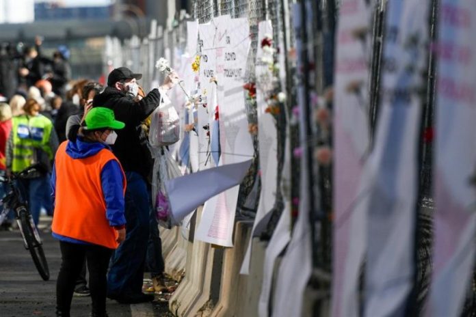 Justiça dos EUA adia julgamento de policial acusado de matar George Floyd