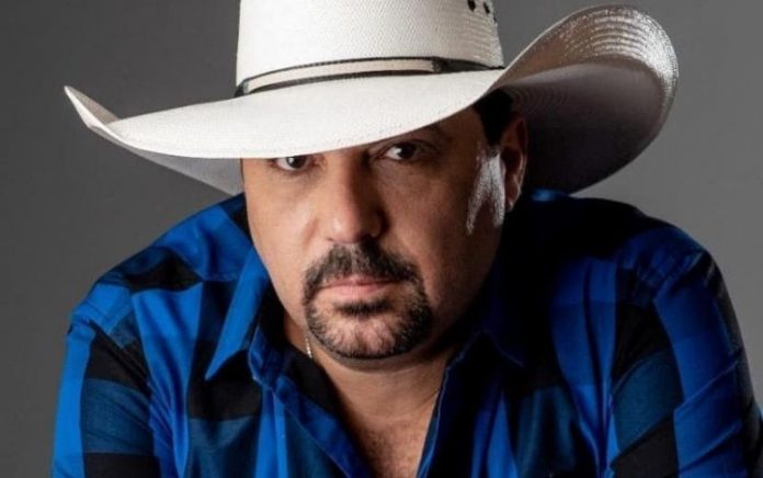 Cantor Edson, dupla de Hudson, é internado após evolução de Covid-19